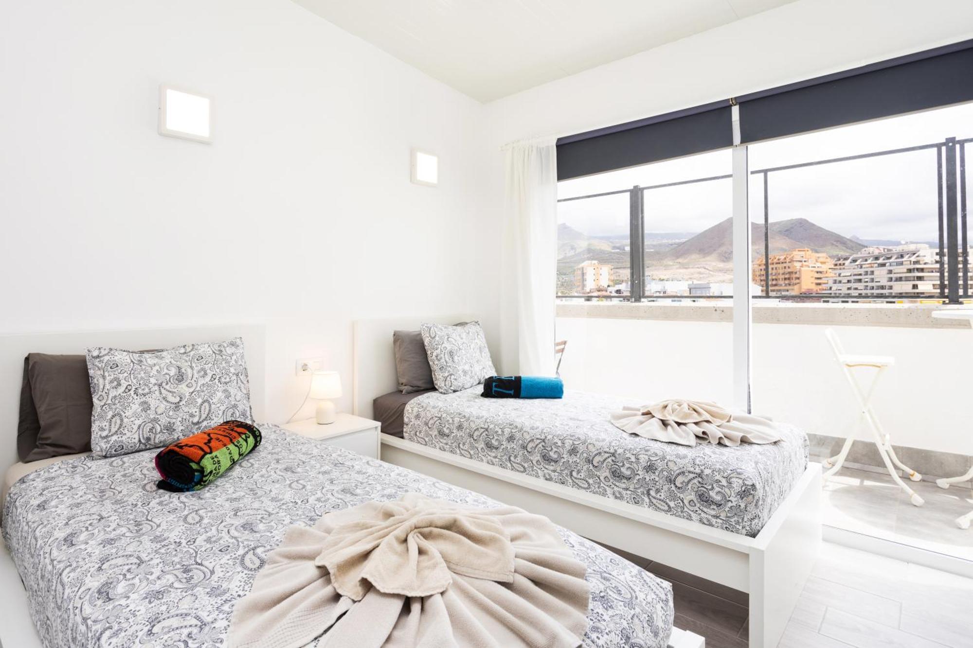 TOP New apartment center Los Cristianos Arona  Exterior foto